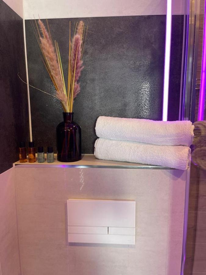 #5 Tgha Luxury One Bedroom Apartment In Athlone Exteriör bild
